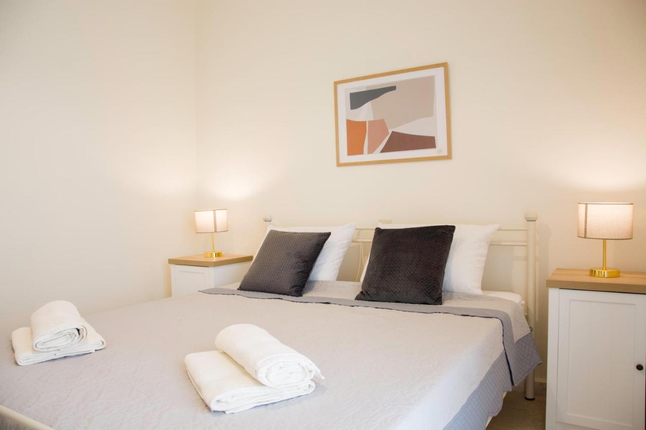 Aurelia Seaside Apartment กาวอส ภายนอก รูปภาพ